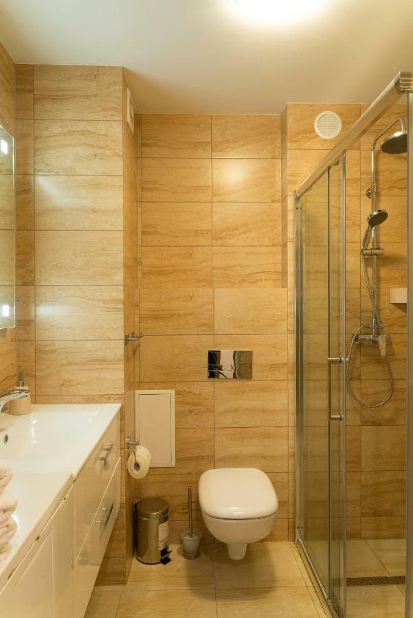 Apartament Na Urlop - Centrum - Przy Amfiteatrze - 500M Do Basenow Wisła Exteriör bild