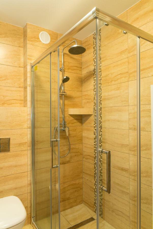 Apartament Na Urlop - Centrum - Przy Amfiteatrze - 500M Do Basenow Wisła Exteriör bild
